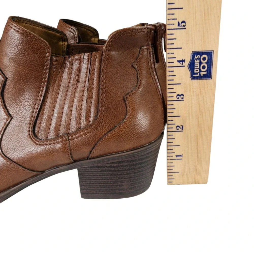 Sofft Eurosoft Ankle Booties sz 6.5M Women Brown Chelsea Adalene Western‎ Cowboy